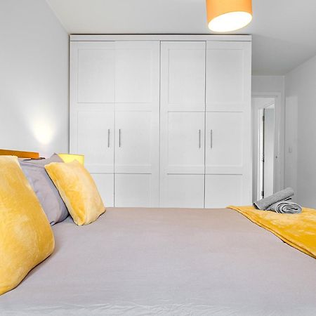 Central Suite Near Mailbox, King Bed, Ping Pong, Netflix, Sleeps 4 เบอร์มิงแฮม ภายนอก รูปภาพ