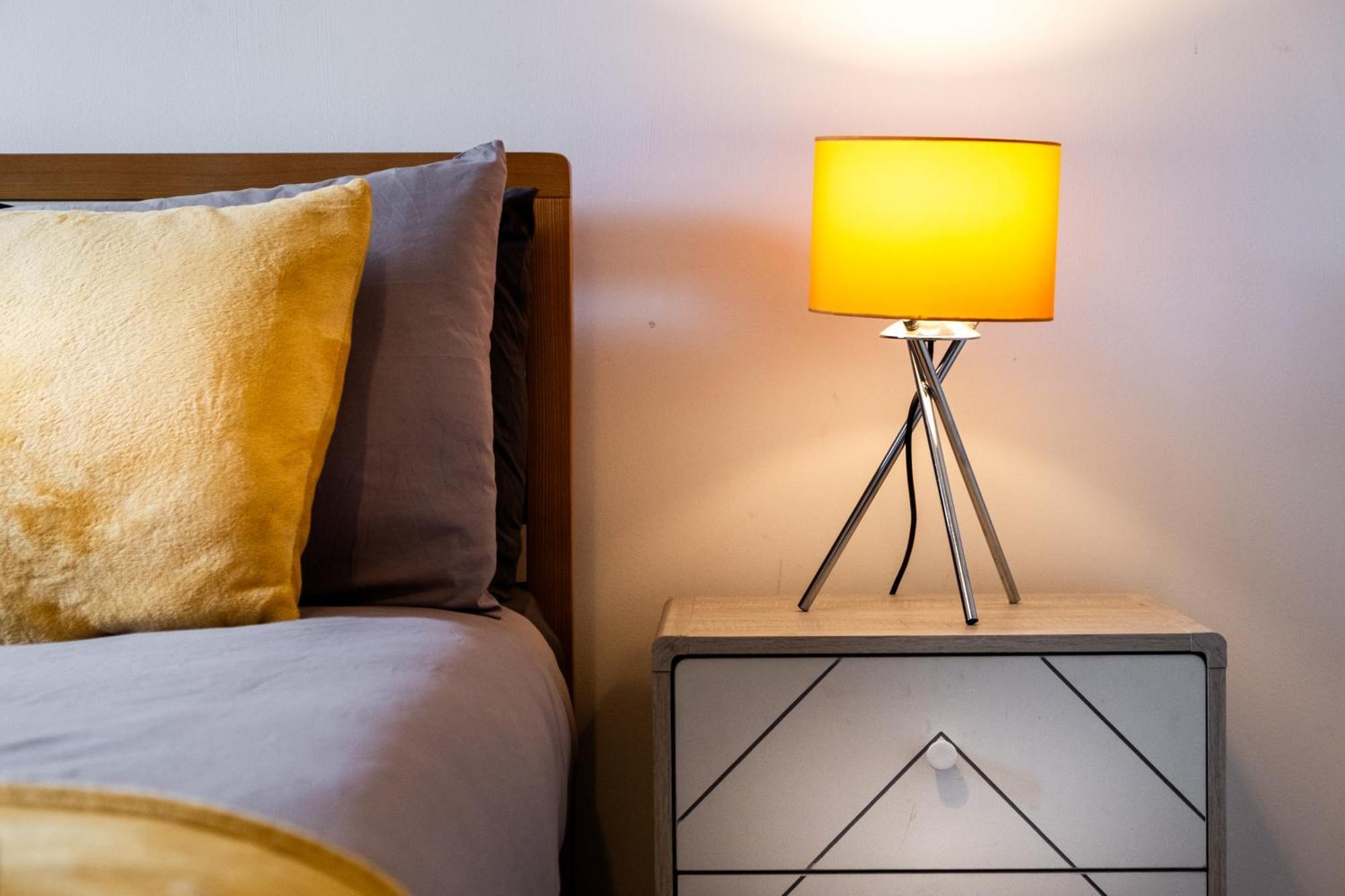 Central Suite Near Mailbox, King Bed, Ping Pong, Netflix, Sleeps 4 เบอร์มิงแฮม ภายนอก รูปภาพ