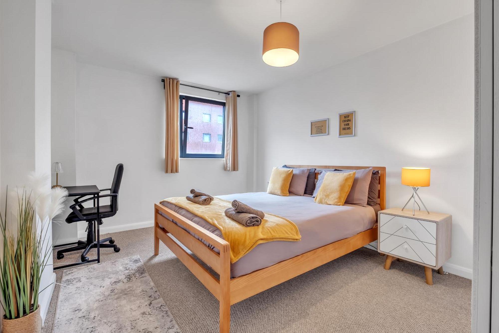 Central Suite Near Mailbox, King Bed, Ping Pong, Netflix, Sleeps 4 เบอร์มิงแฮม ภายนอก รูปภาพ