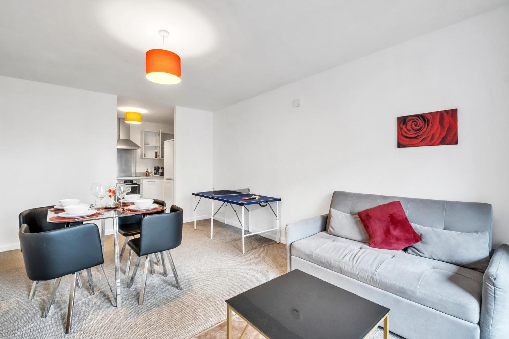 Central Suite Near Mailbox, King Bed, Ping Pong, Netflix, Sleeps 4 เบอร์มิงแฮม ภายนอก รูปภาพ